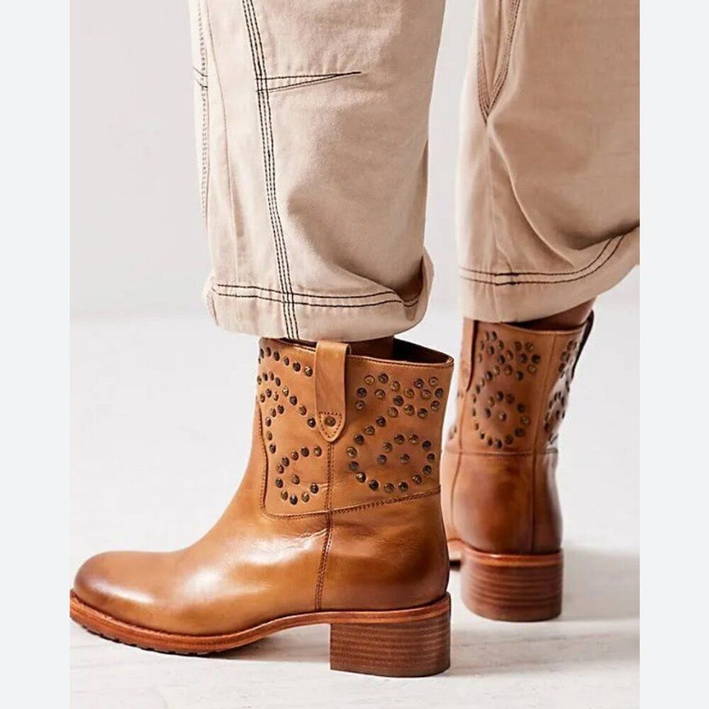 FREE PEOPLE Harmony Studded‎ Leather Ankle Boots Size 9.5 NEW WITH TAG